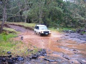Condamine Gorge '14 River Crossing' - Lightning Ridge Tourism 0