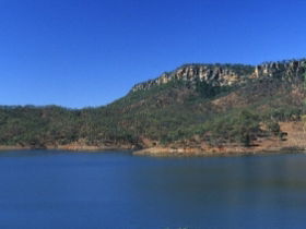 Lake Cania - Lightning Ridge Tourism 0