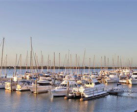Bundaberg Port Marina - Lightning Ridge Tourism 0