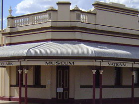 Zara Clark Museum - Lightning Ridge Tourism 0