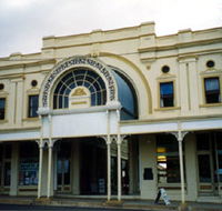 Stock Exchange Arcade and Assay Mining Museum - Lightning Ridge Tourism