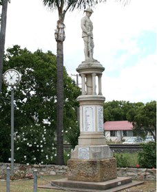Forest Hill War Memorial - Lightning Ridge Tourism 0