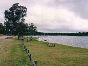 Storm King Dam - Lightning Ridge Tourism 0