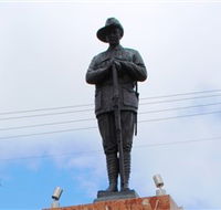 Charters Towers Memorial Cenotaph - Lightning Ridge Tourism