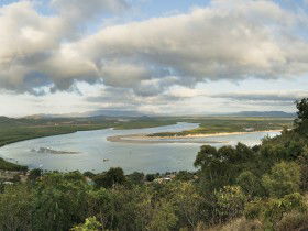 Cooktown Scenic Rim Trail - Lightning Ridge Tourism 0