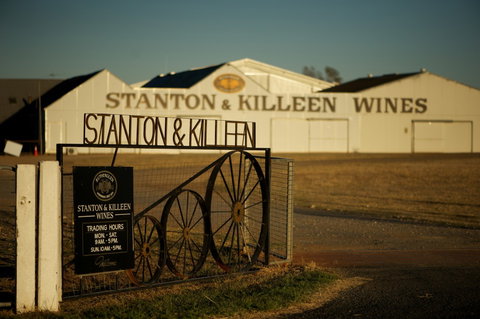 Stanton And Killeen Wines - Lightning Ridge Tourism 6