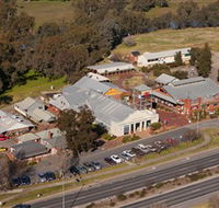 Gateway Village - Lightning Ridge Tourism