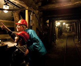 State Coal Mine - Lightning Ridge Tourism 0