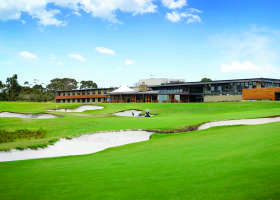 Peninsula Kingswood Country Golf Club - Lightning Ridge Tourism 0