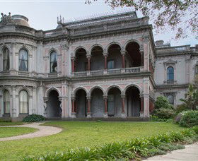 Labassa - Lightning Ridge Tourism 0