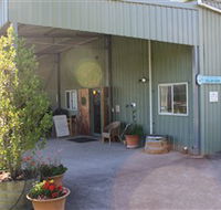 Lyre Bird Hill Winery  Guest House - Lightning Ridge Tourism