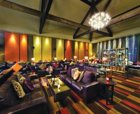 Establishment Bar - Lightning Ridge Tourism 0