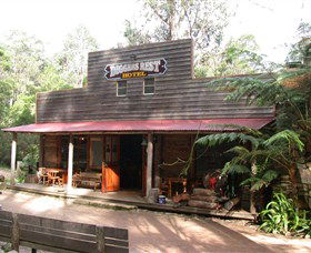 The Original Gold Rush Colony - Lightning Ridge Tourism 0