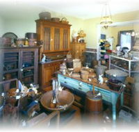 Turnbull Bros Antiques - Lightning Ridge Tourism