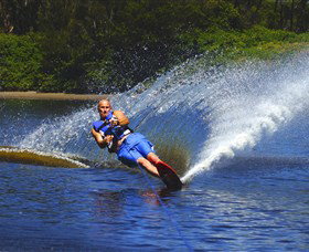 WOW Walking On Water - Lightning Ridge Tourism 0
