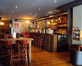 Bottlerocket Bar And Cafe - Lightning Ridge Tourism 0