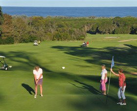 Tura Beach Country Club - Lightning Ridge Tourism 0