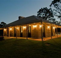Pokolbin Estate Vineyard - Lightning Ridge Tourism