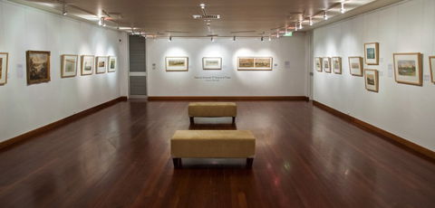 Shoalhaven City Arts Centre - Lightning Ridge Tourism 1