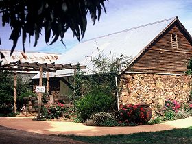 Spring Vale Vineyard - Lightning Ridge Tourism 0