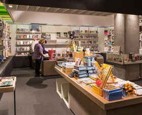 ACMI Shop - Lightning Ridge Tourism 1