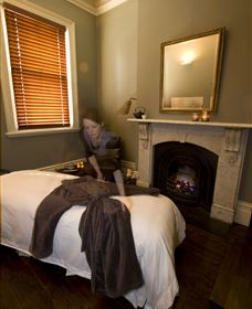 Body Freedom Urban Spa - Lightning Ridge Tourism 3