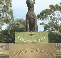 The Dog on the Tucker Box - Lightning Ridge Tourism