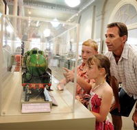 Australian Rail Monument and Museum - Lightning Ridge Tourism