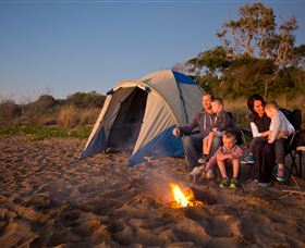 Lilley's Beach - Lightning Ridge Tourism 1