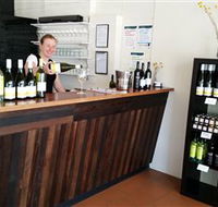Billy Button Wines - Lightning Ridge Tourism