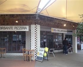 Billy Button Wines - Lightning Ridge Tourism 5