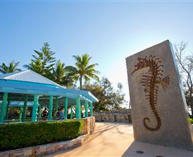 Millennium Esplanade And Tannum Sands Beach - Lightning Ridge Tourism 1