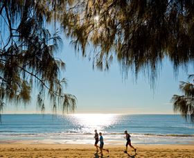 Millennium Esplanade And Tannum Sands Beach - Lightning Ridge Tourism 2