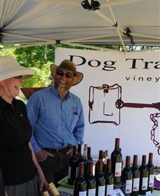 Dog Trap Vineyard - Lightning Ridge Tourism 0