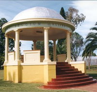 Kingaroy Soldiers Memorial Rotunda - Lightning Ridge Tourism