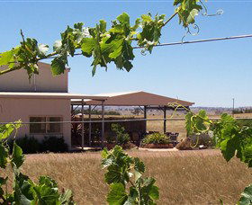 Gallagher Wines - Lightning Ridge Tourism 0