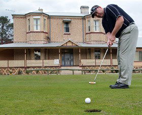 Lithgow Golf Club - Lightning Ridge Tourism 0