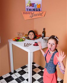 A Maze'N Things - Lightning Ridge Tourism 1