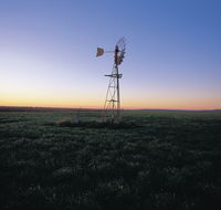Lions Park Hodgsonvale - Lightning Ridge Tourism