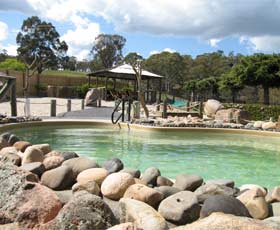 Japanese Bath House Blue Mountains - Lightning Ridge Tourism 0