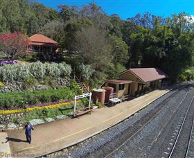 Spring Bluff Railway Station - Lightning Ridge Tourism 0