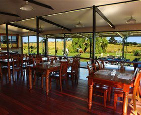 Eastview Estate - Winery, Brewery And Distillery - Lightning Ridge Tourism 0