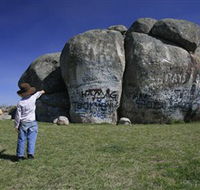 Thunderbolts Rock - Lightning Ridge Tourism