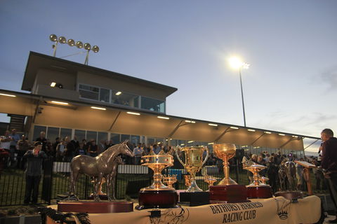 Bathurst Harness Racing Club - Lightning Ridge Tourism 0