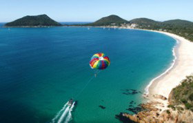 Port Stephens Parasailing - Lightning Ridge Tourism 3