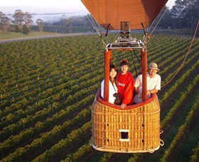 Cloud 9 Balloon Flights - Lightning Ridge Tourism 3