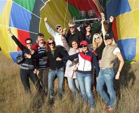 Cloud 9 Balloon Flights - Lightning Ridge Tourism 7
