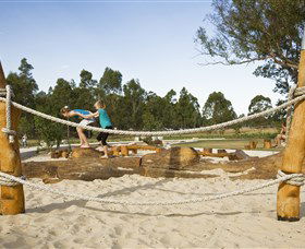 Lizard Log - Lightning Ridge Tourism 2