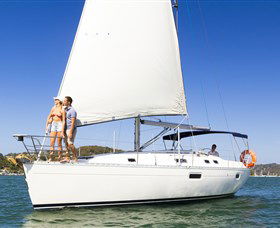 Taylor Made Escapes Yacht Charters And Cruises - Lightning Ridge Tourism 5