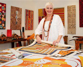 Bouddi Gallery - Contemporary Aboriginal Art - Lightning Ridge Tourism 0